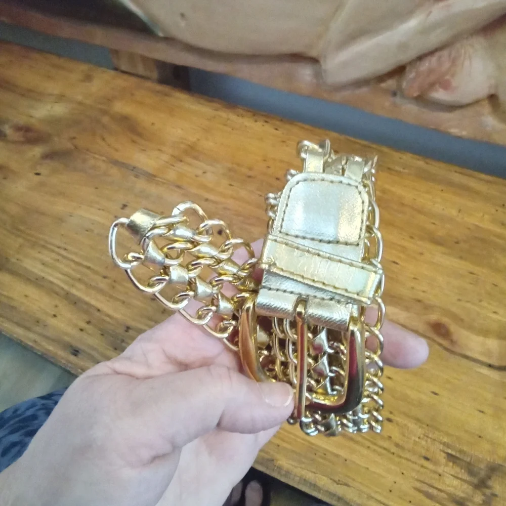 Vintage & Beautiful Gold Chain Link Belt And Faux Leather Size M/L 36